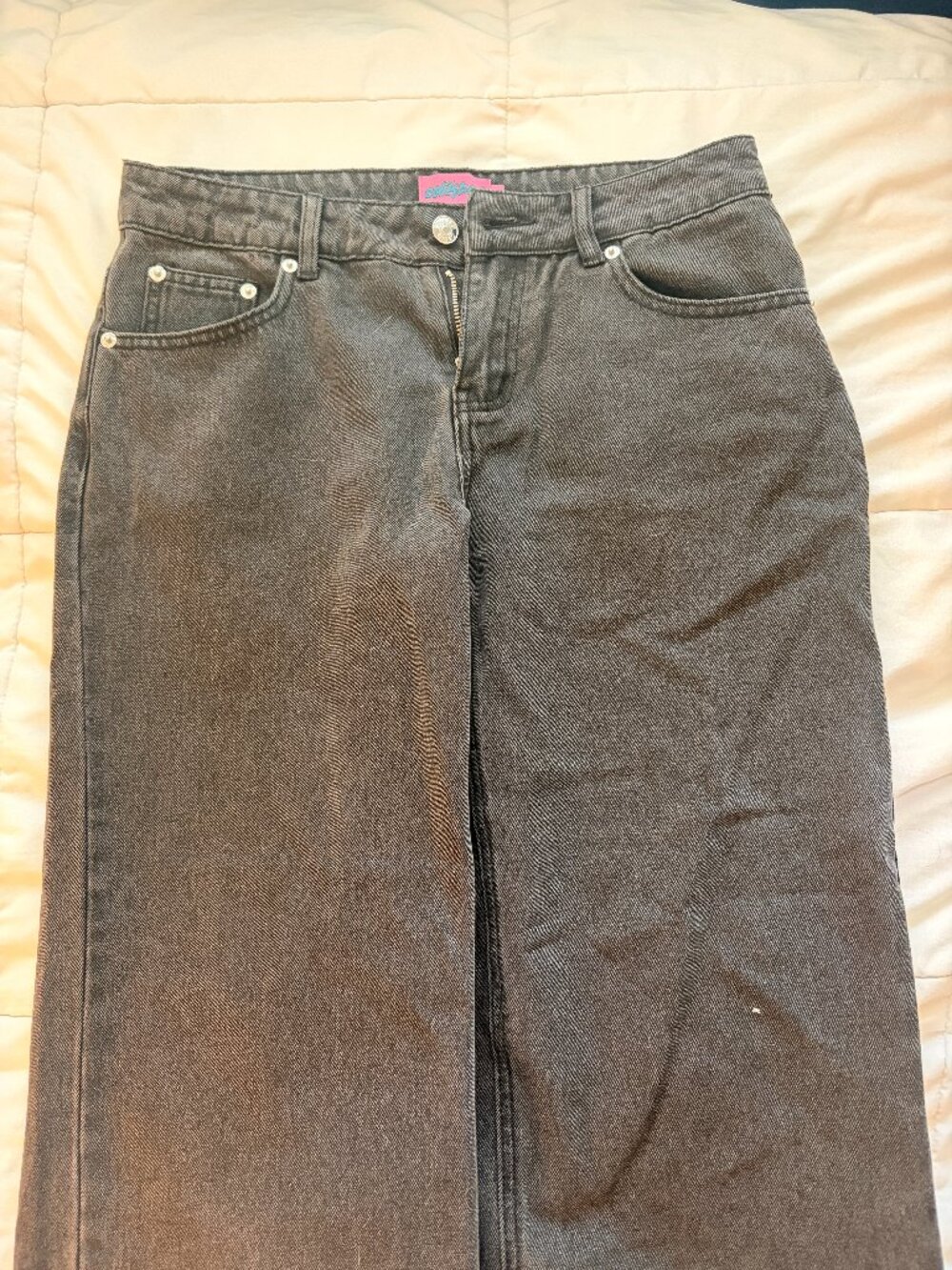 Edikted low-rise wide-leg black jeans short